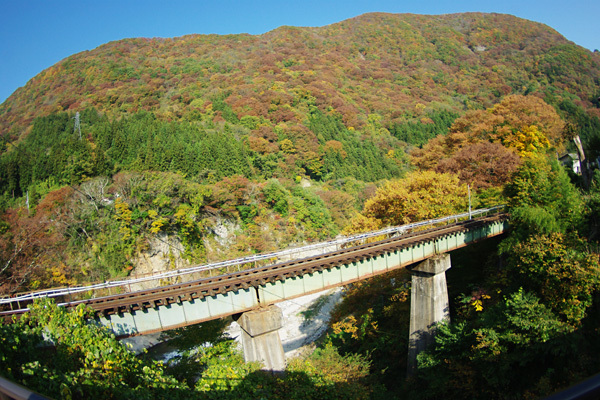 湯野上温泉あたりの会津鉄道